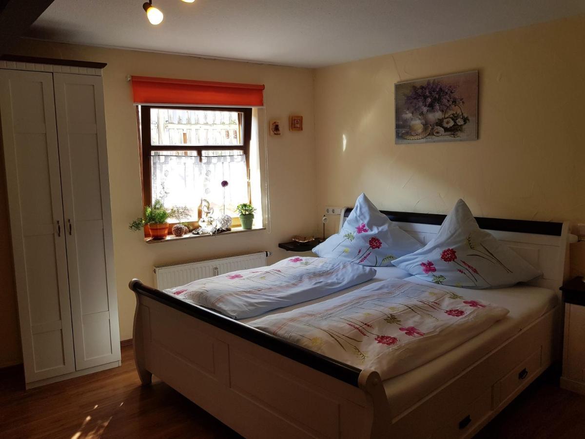 Hotel Zum Burgtoerle Wallduern Zewnętrze zdjęcie